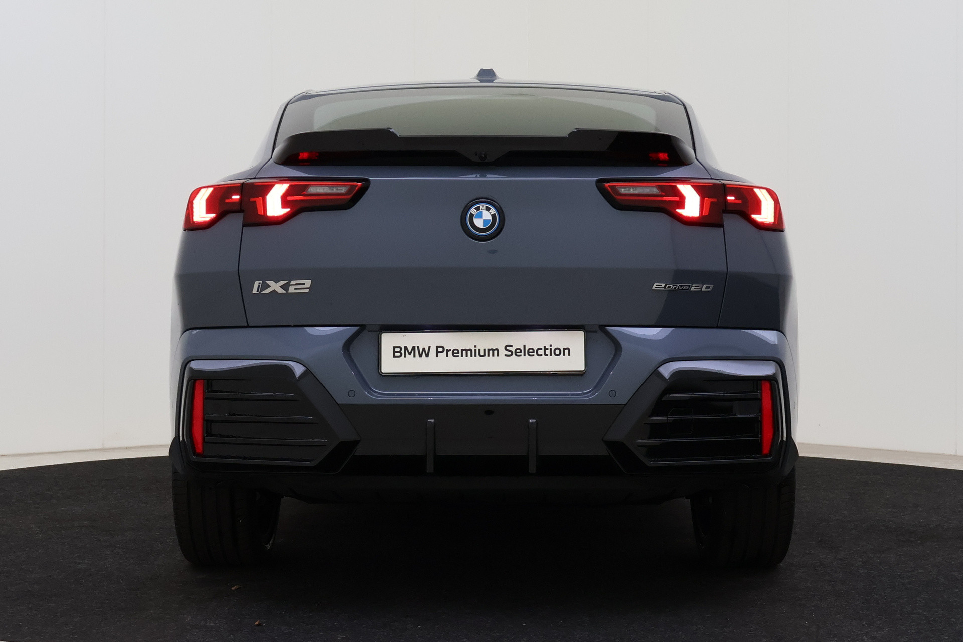 Hoofdafbeelding BMW iX2