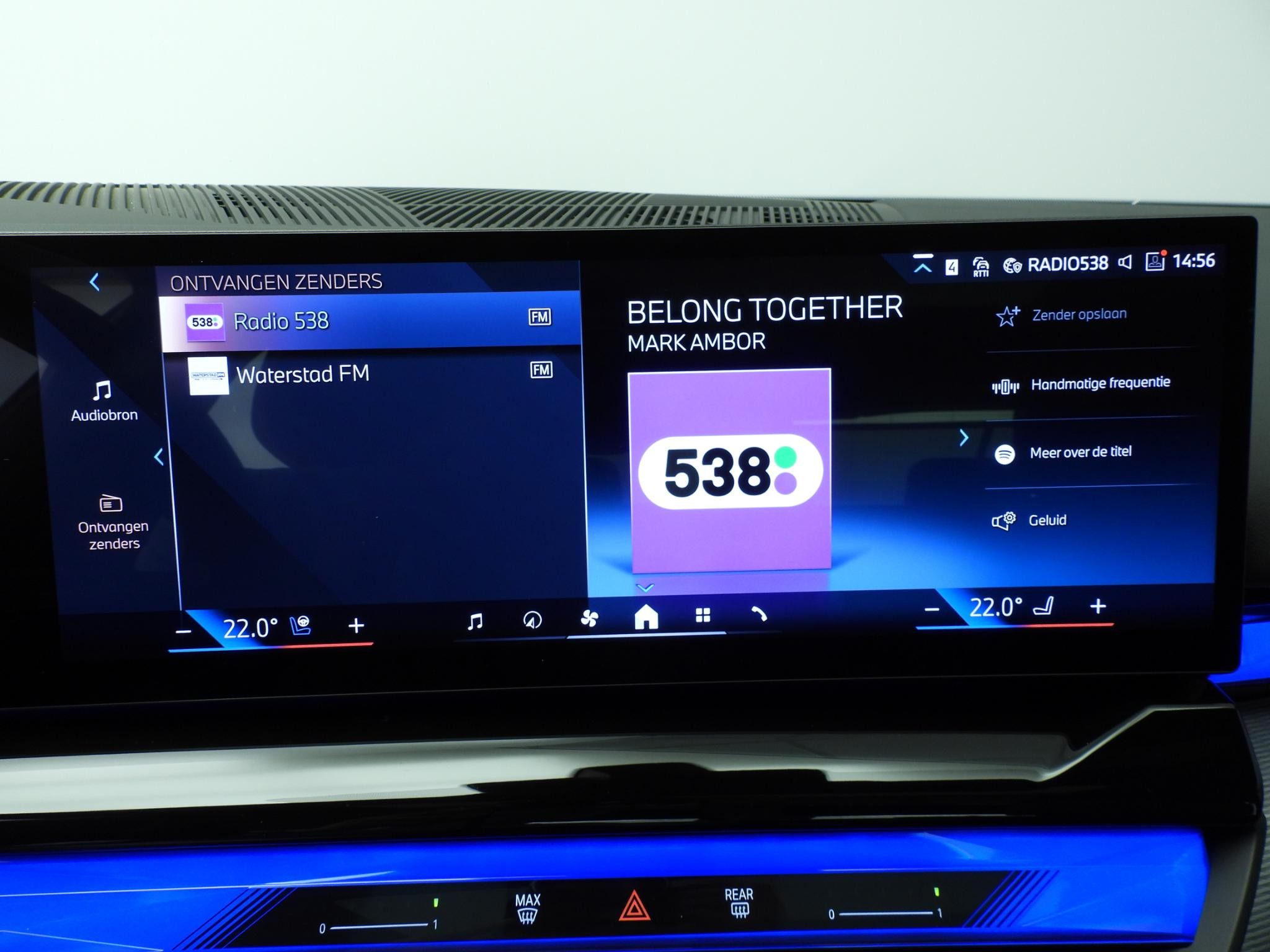 Hoofdafbeelding BMW i5