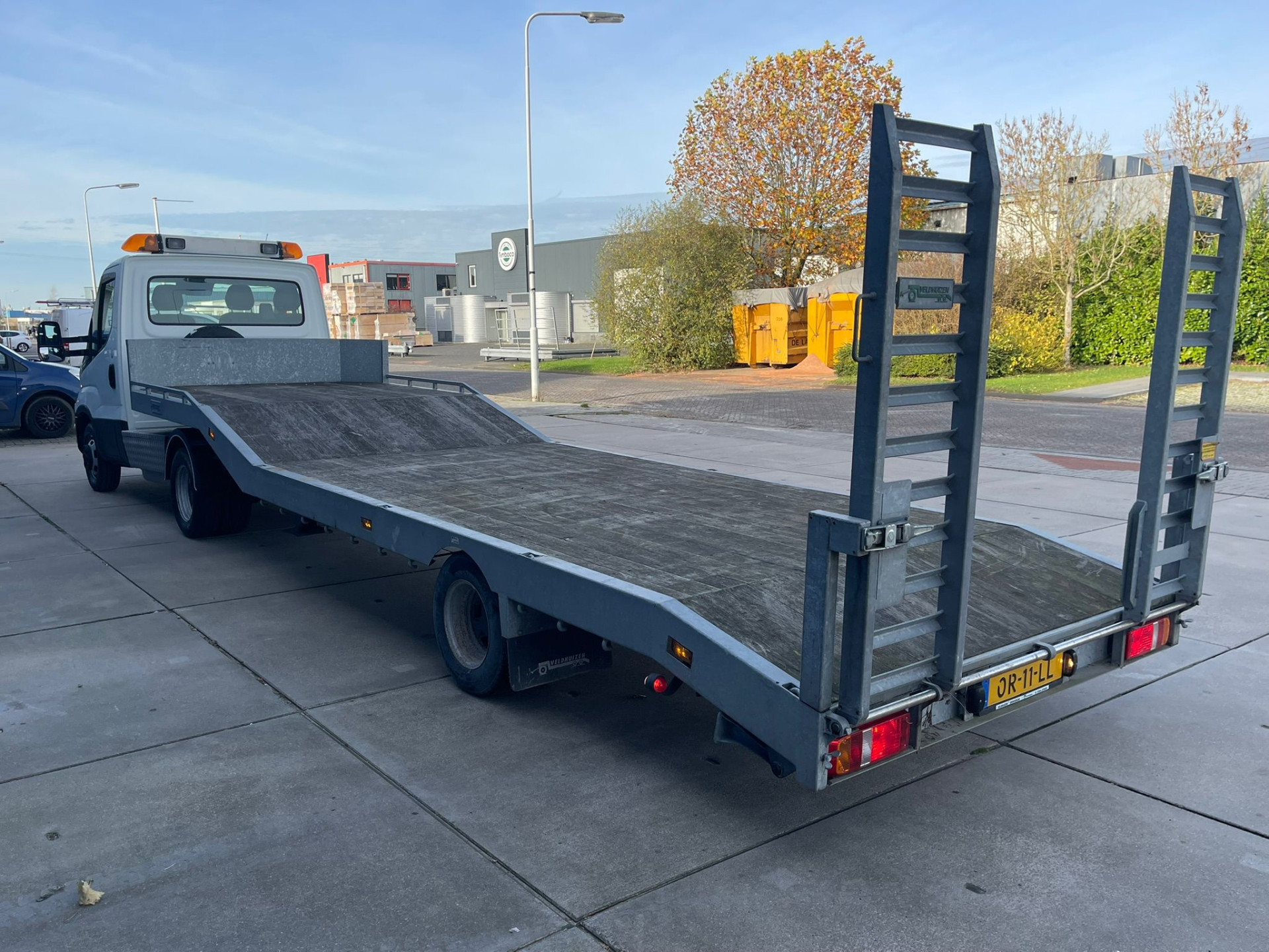 Hoofdafbeelding Iveco 40C16 Be-Trekker +  Semi Dieplader Veldhuizen 7.5 M Automaat / Nieuwstaat!