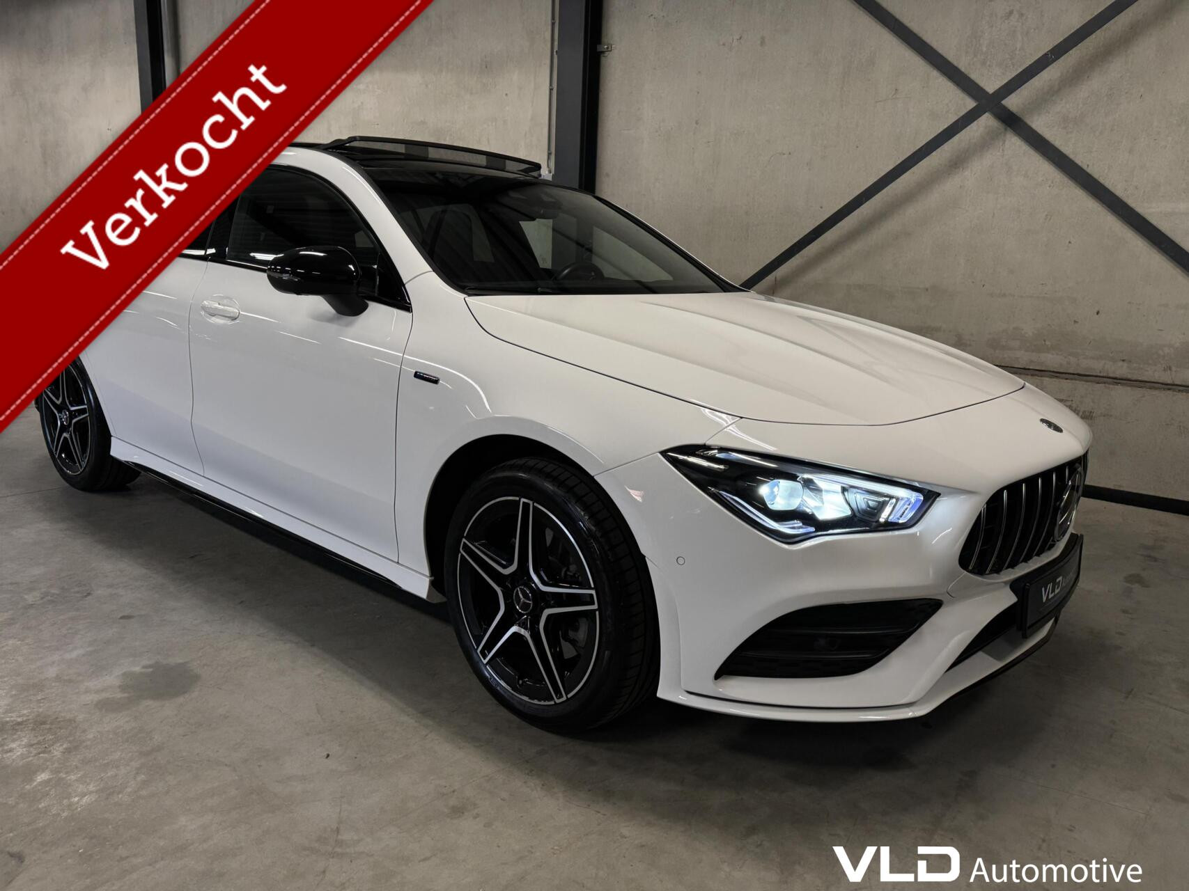 Hoofdafbeelding Mercedes-Benz CLA