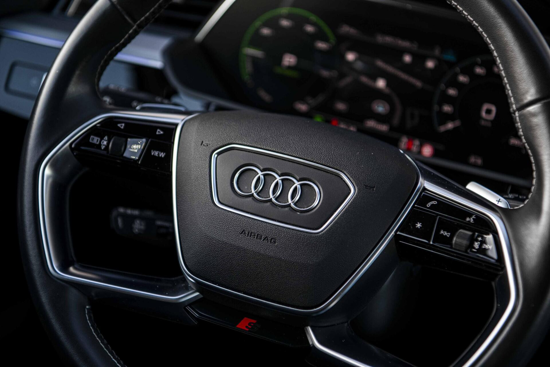 Hoofdafbeelding Audi e-tron