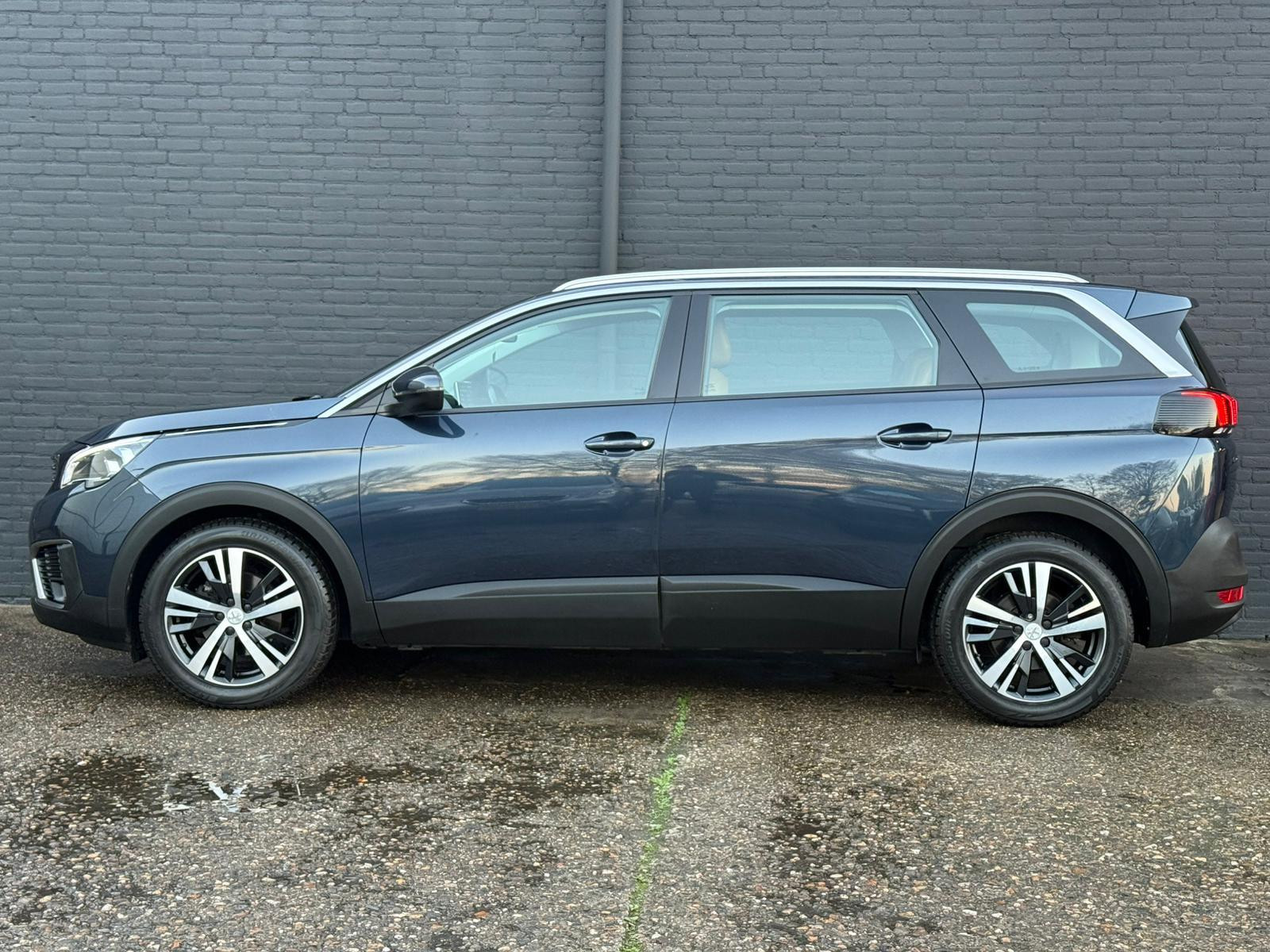Hoofdafbeelding Peugeot 5008