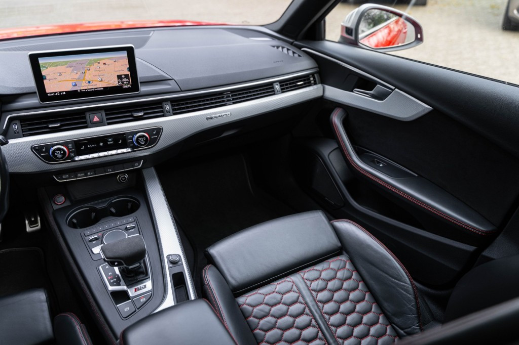 Hoofdafbeelding Audi RS4