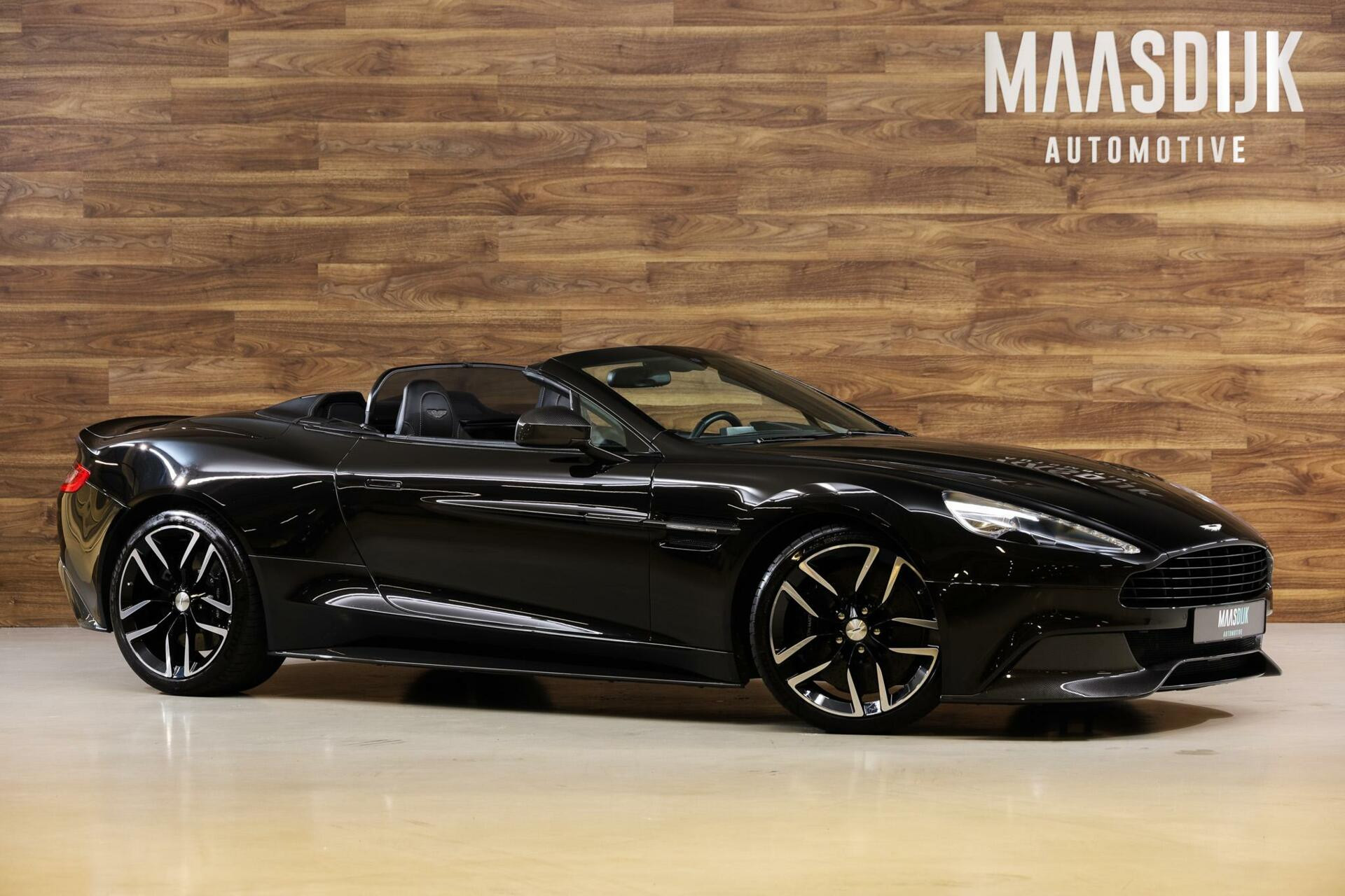 Hoofdafbeelding Aston Martin V12 Vanquish