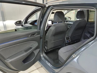 Volkswagen Golf Volkswagen Golf Variant 1.0 eTSI Life DSG Acc Navigatie Camera Stoelverw. - afbeelding nr 39
