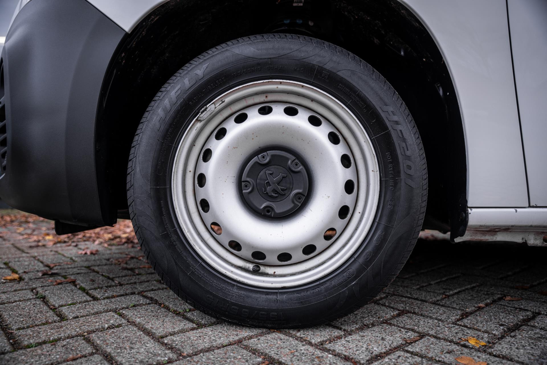 Hoofdafbeelding Peugeot Partner