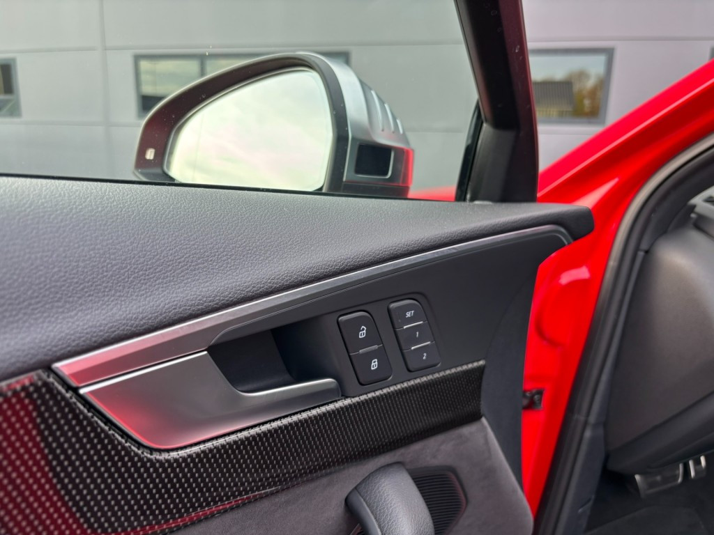 Hoofdafbeelding Audi S4