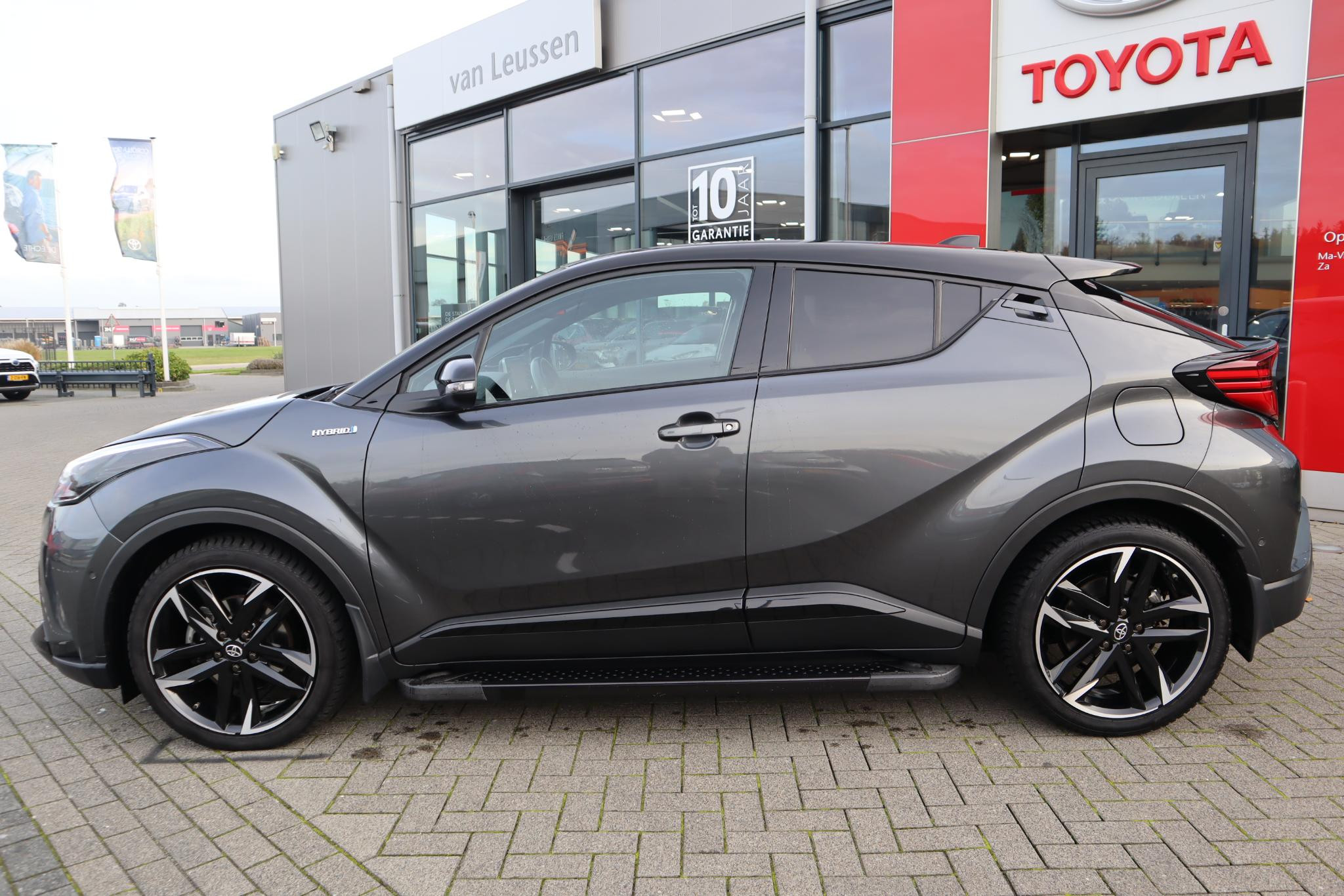 Hoofdafbeelding Toyota C-HR