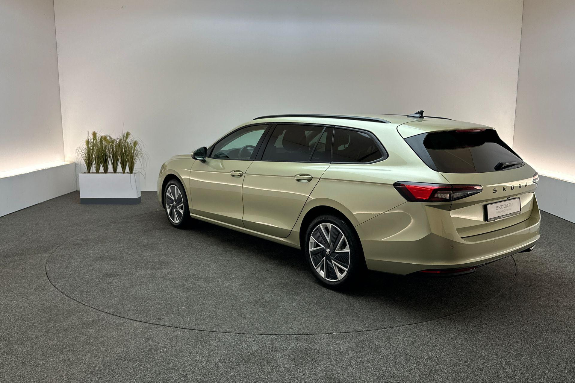 Hoofdafbeelding Škoda Superb