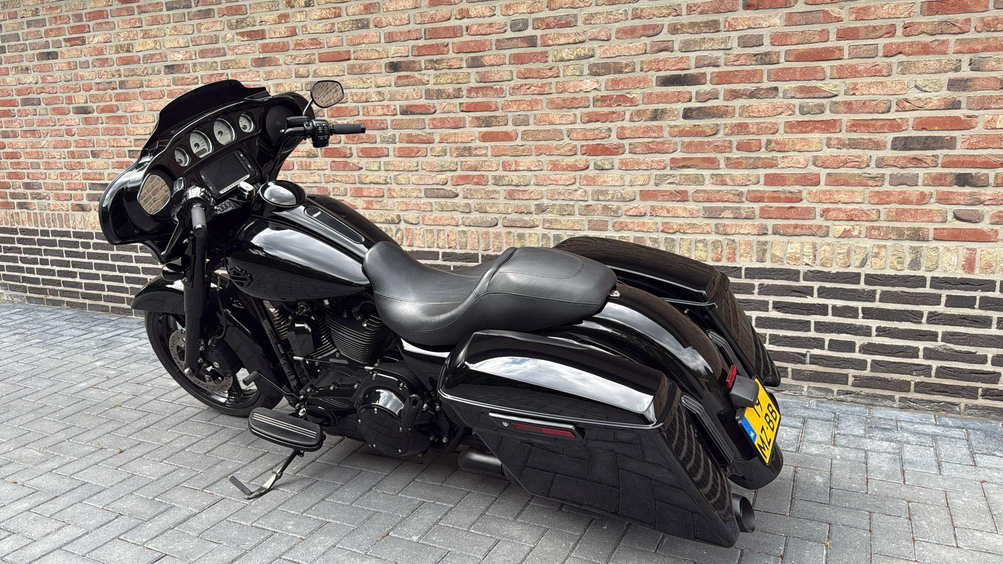 Hoofdafbeelding Harley-Davidson Street Glide