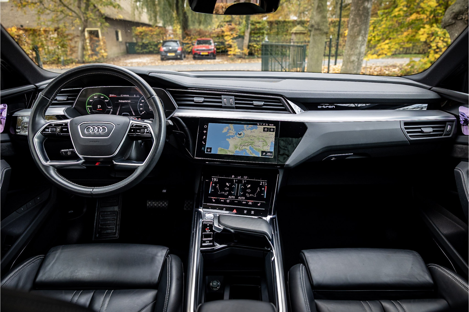 Hoofdafbeelding Audi e-tron