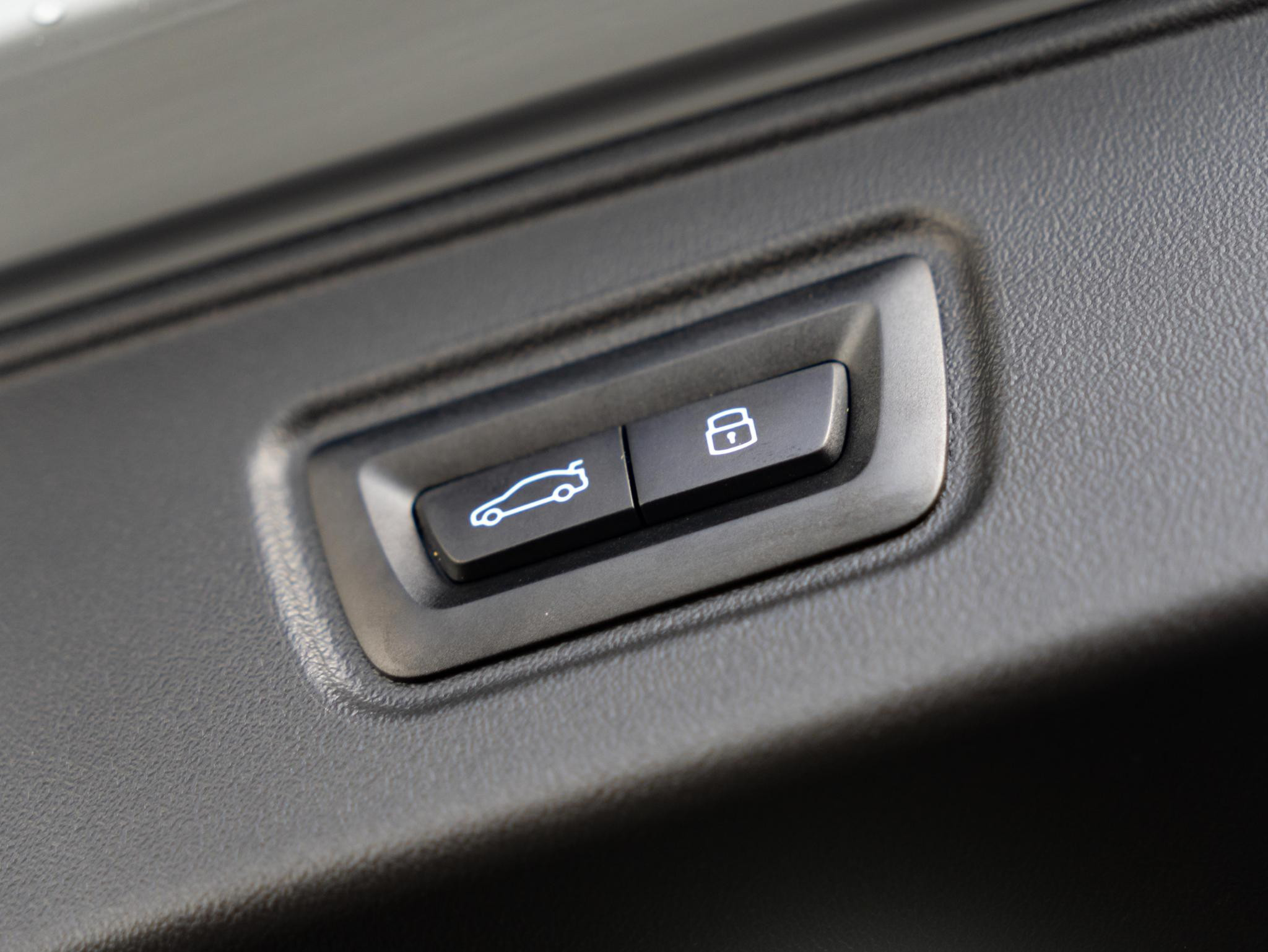 Hoofdafbeelding BMW i5