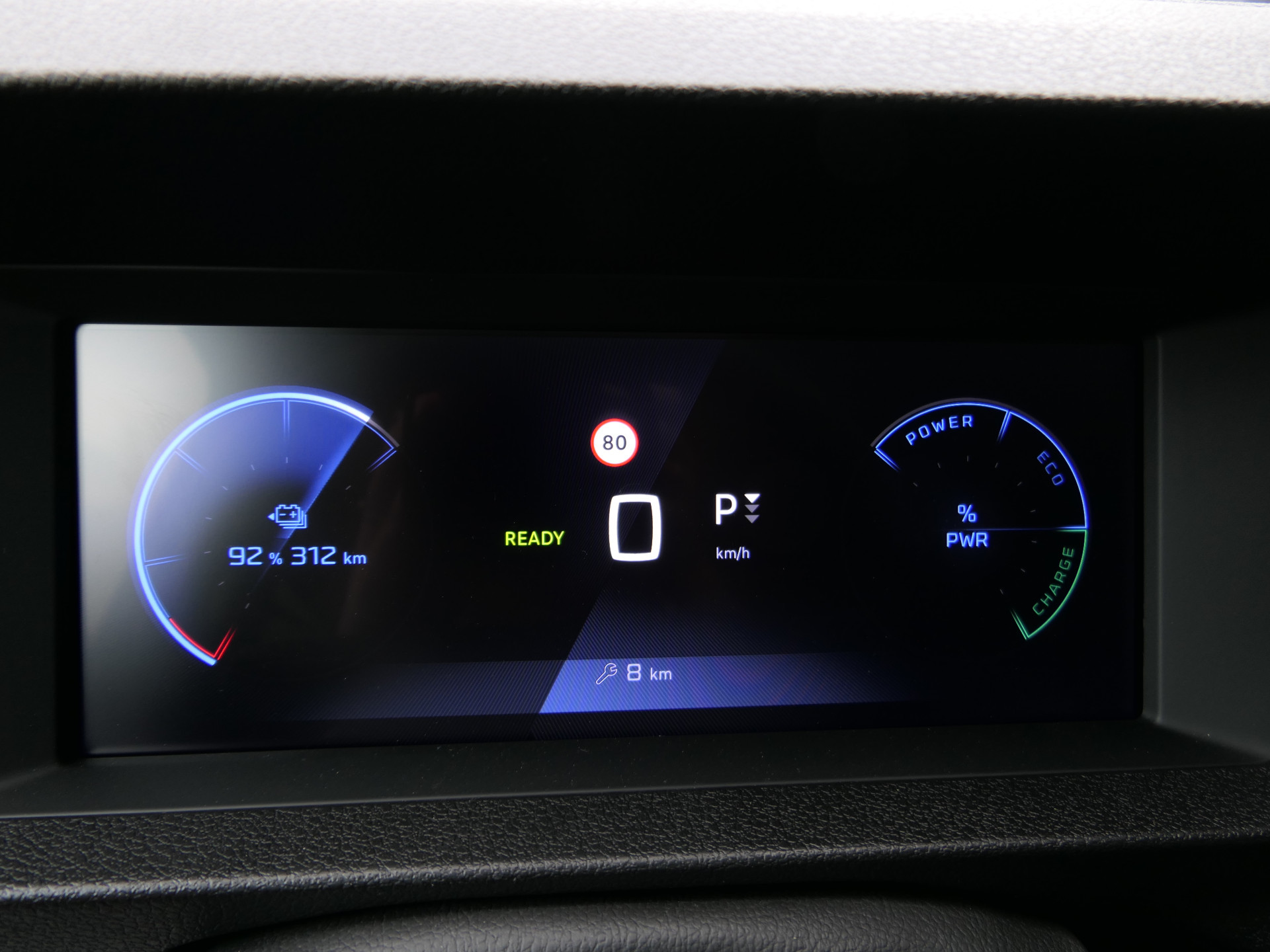 Hoofdafbeelding Peugeot e-Traveller