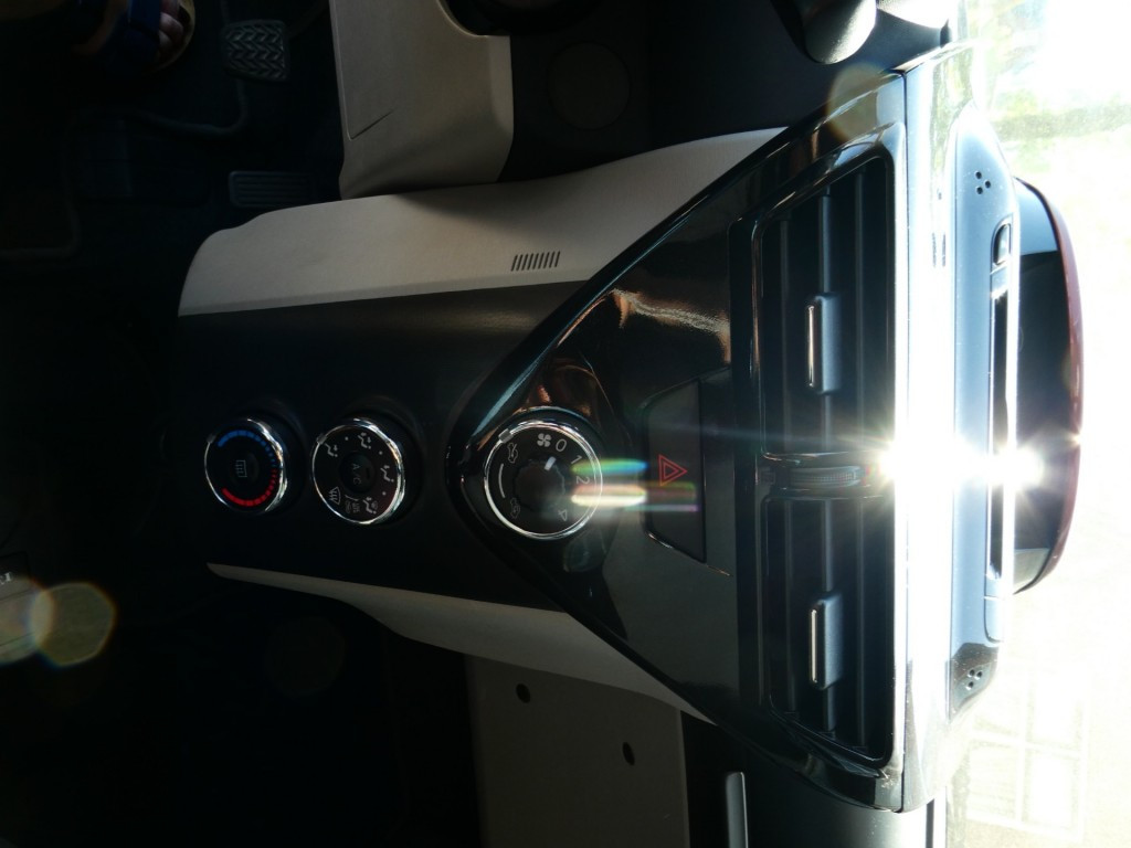 Hoofdafbeelding Toyota iQ