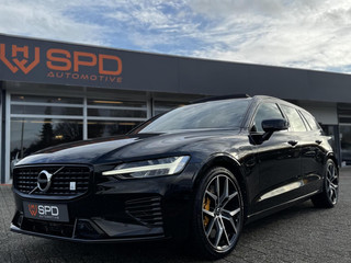 Volvo V60 2.0 T8 AWD PolestarEngineered|pano|H&K|405PK|carpl