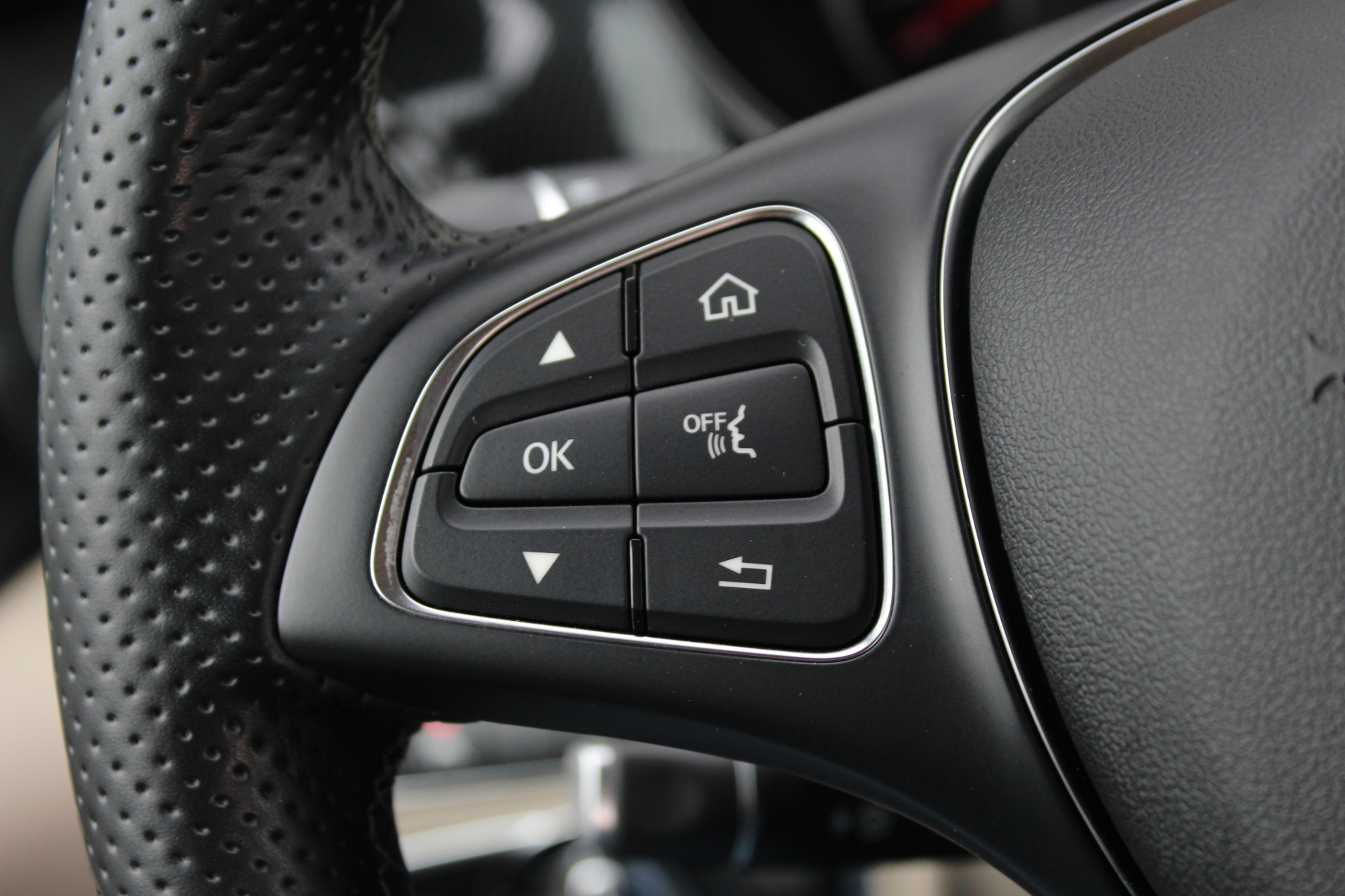 Hoofdafbeelding Mercedes-Benz Marco Polo