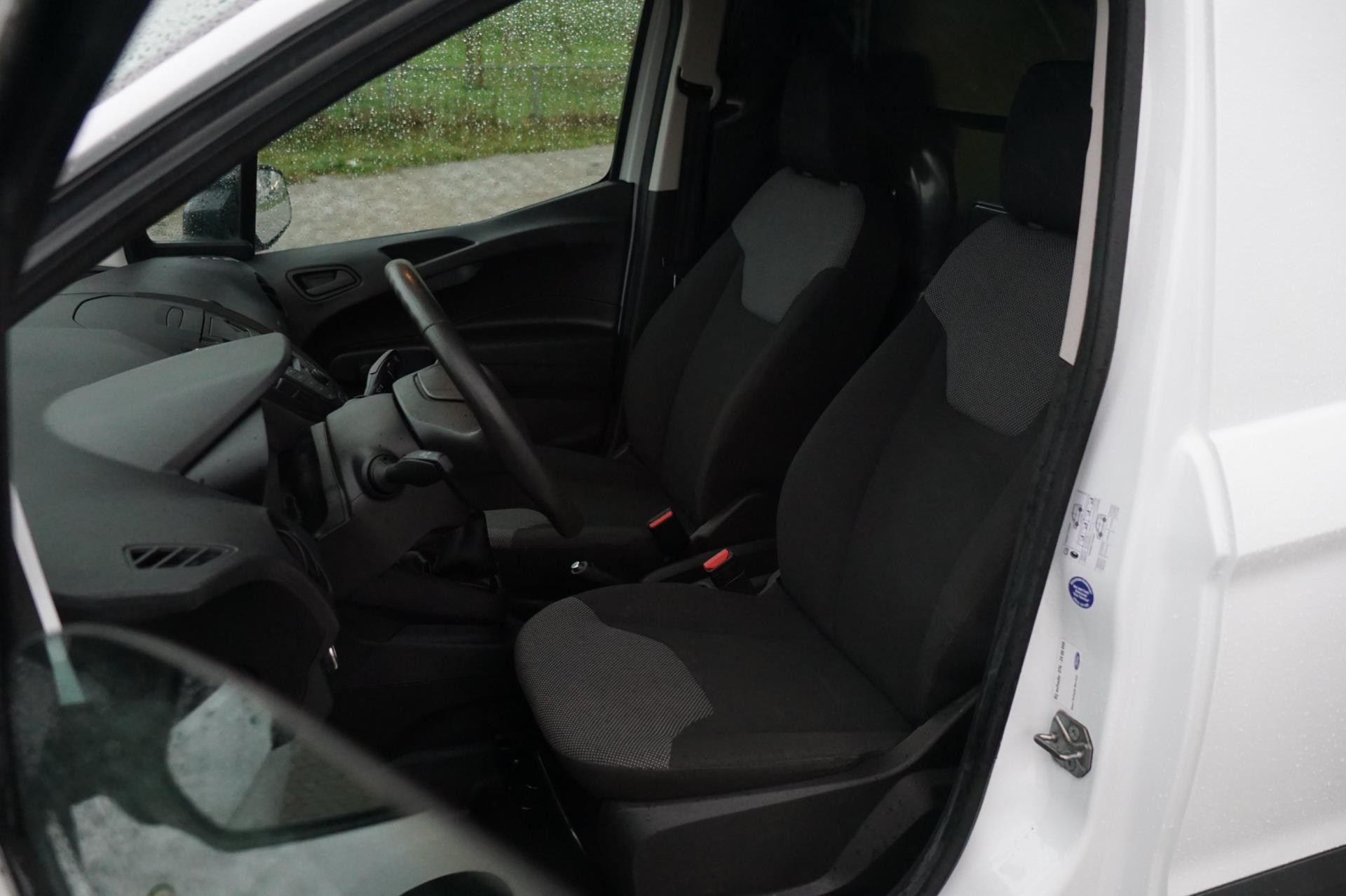 Hoofdafbeelding Ford Transit Courier