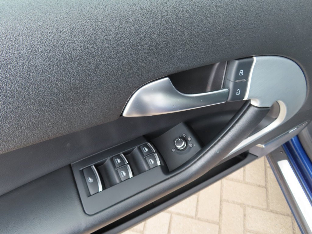 Hoofdafbeelding Audi Cabriolet