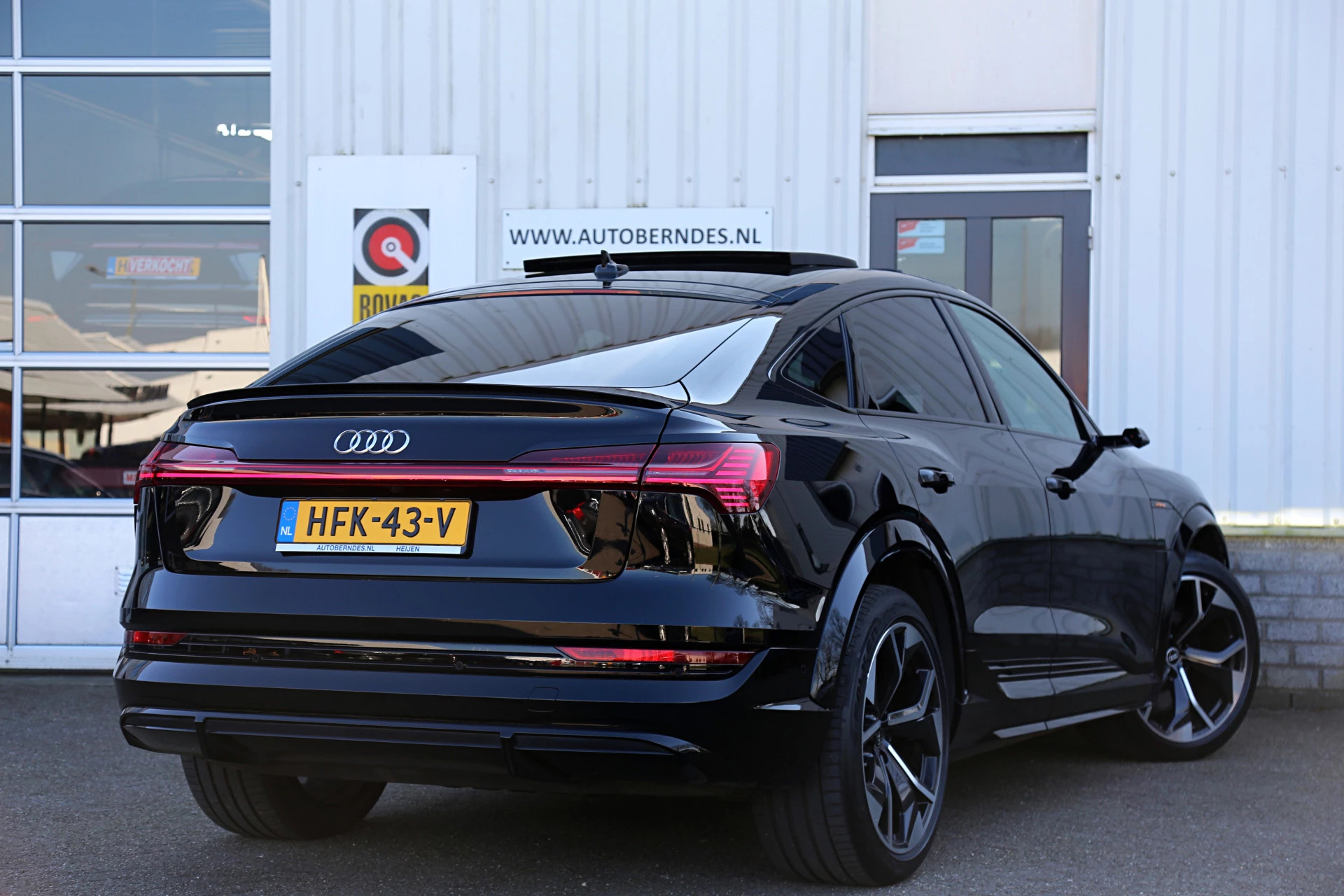 Hoofdafbeelding Audi e-tron