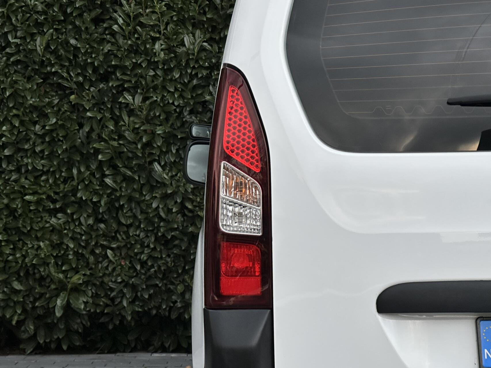 Hoofdafbeelding Peugeot Partner