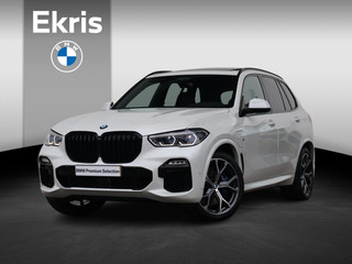 Hoofdafbeelding BMW X5 BMW X5 xDrive45e High Executive M-Sportpakket / Harman Kardon / Head Up Display / Trekhaak / Surround View / 21 '' /