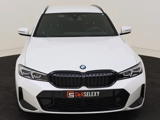 BMW 3 Serie BMW 3 Serie Touring 318i M-Sport | Headup | Cruise | LM18