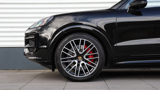 Porsche Cayenne Porsche Cayenne 3.0 S E-Hybrid SportDesign | InnoDrive | Head-up | Panoramadak | Soft-Close | BOSE Sound | Achterasbesturing - afbeelding nr 4