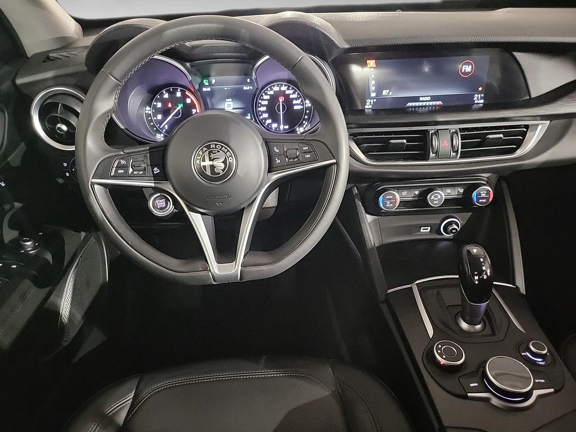 Alfa Romeo-Stelvio-image-10