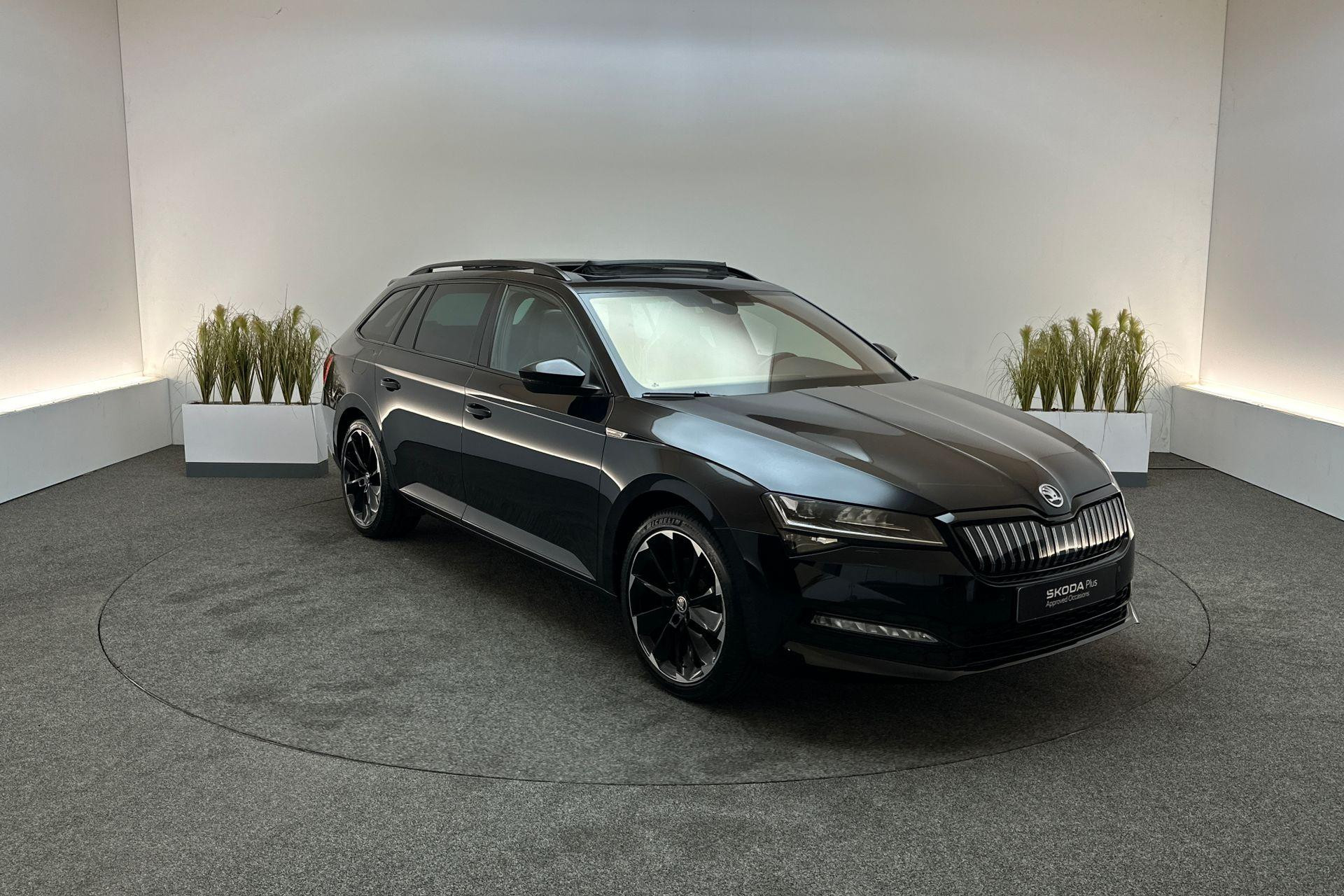 Hoofdafbeelding Škoda Superb