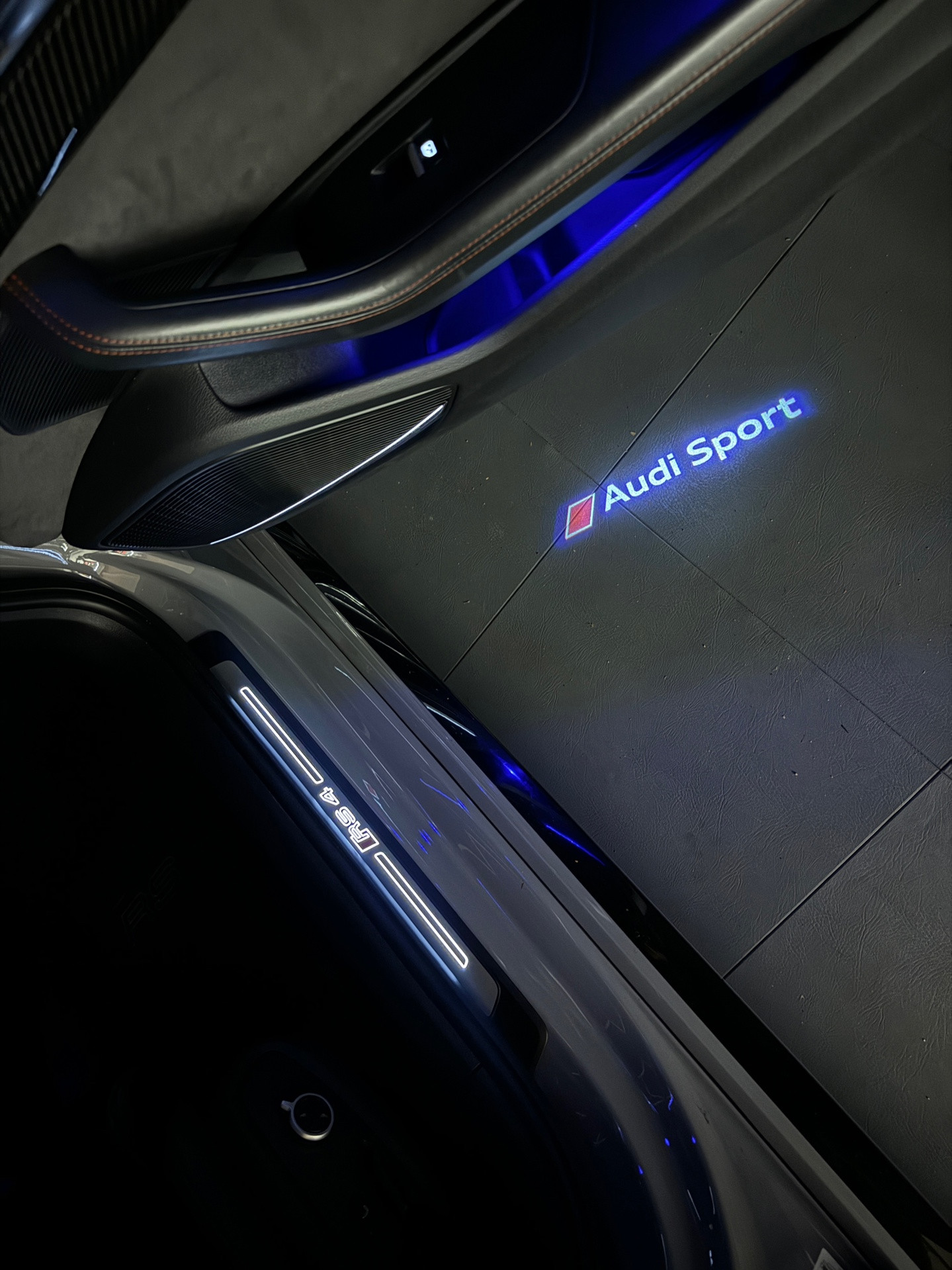 Hoofdafbeelding Audi RS4