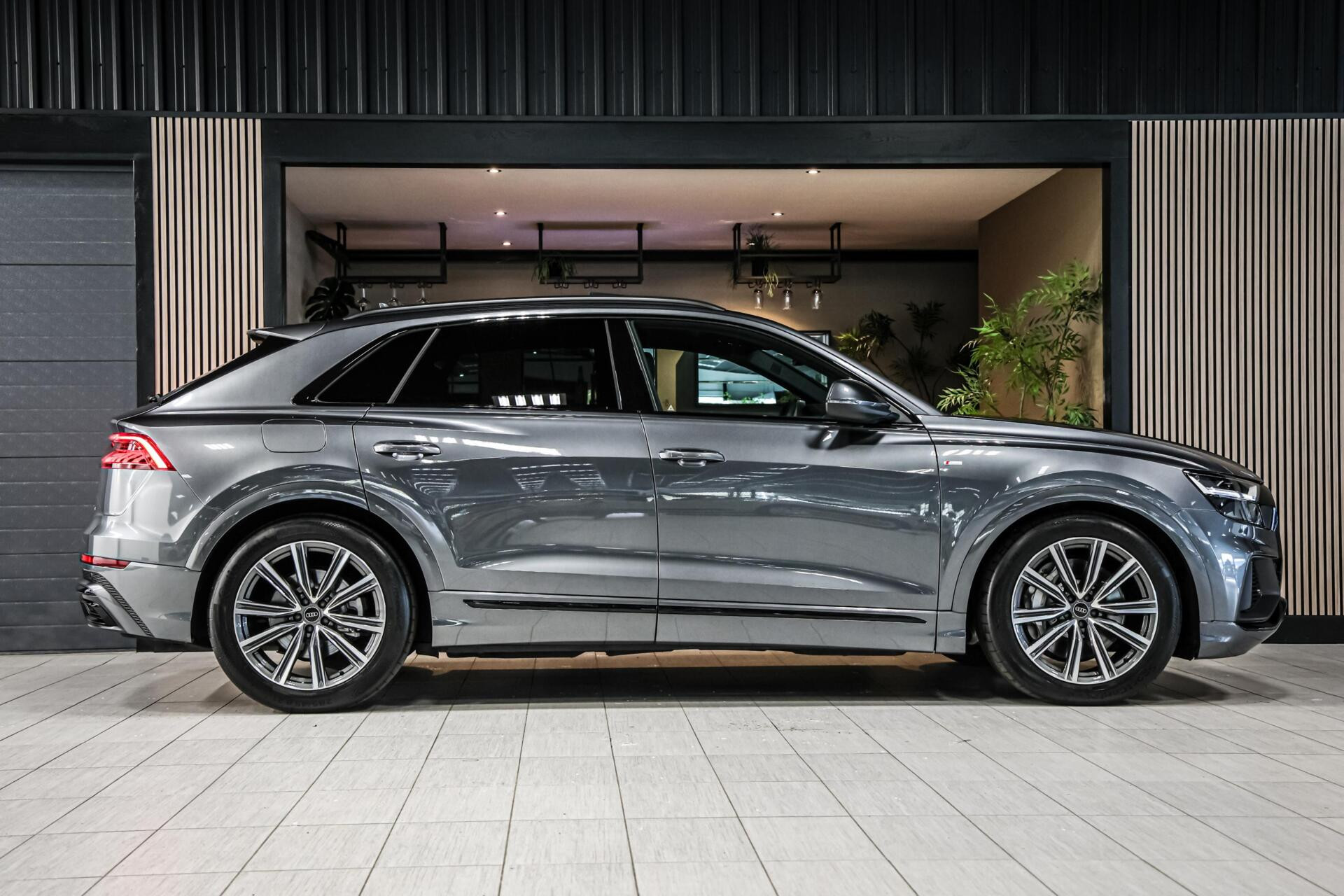 Hoofdafbeelding Audi Q8