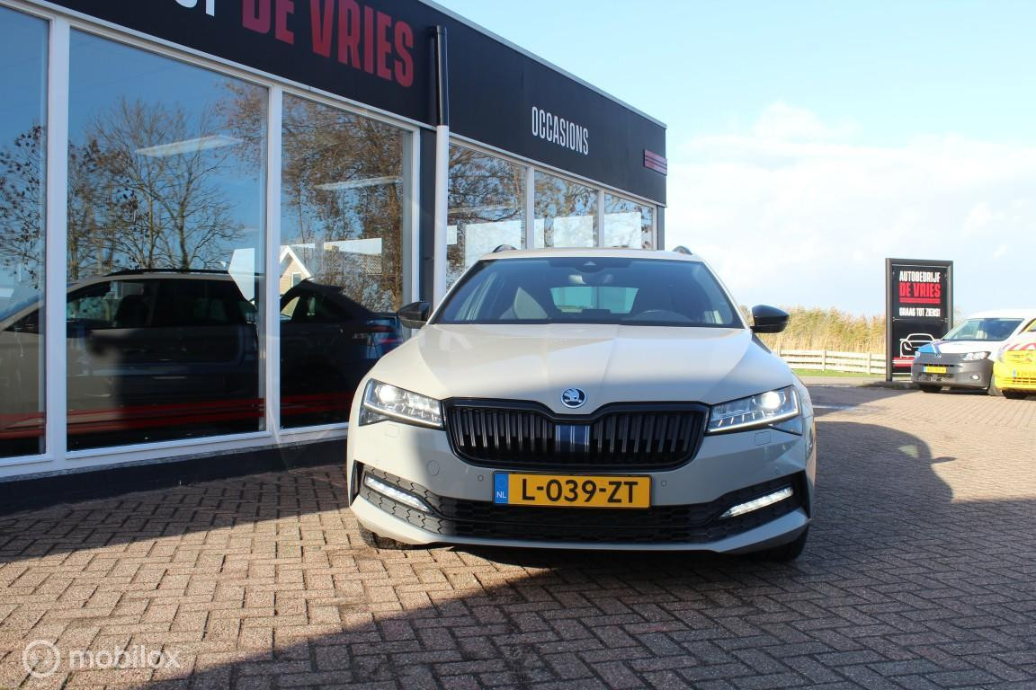 Hoofdafbeelding Škoda Superb