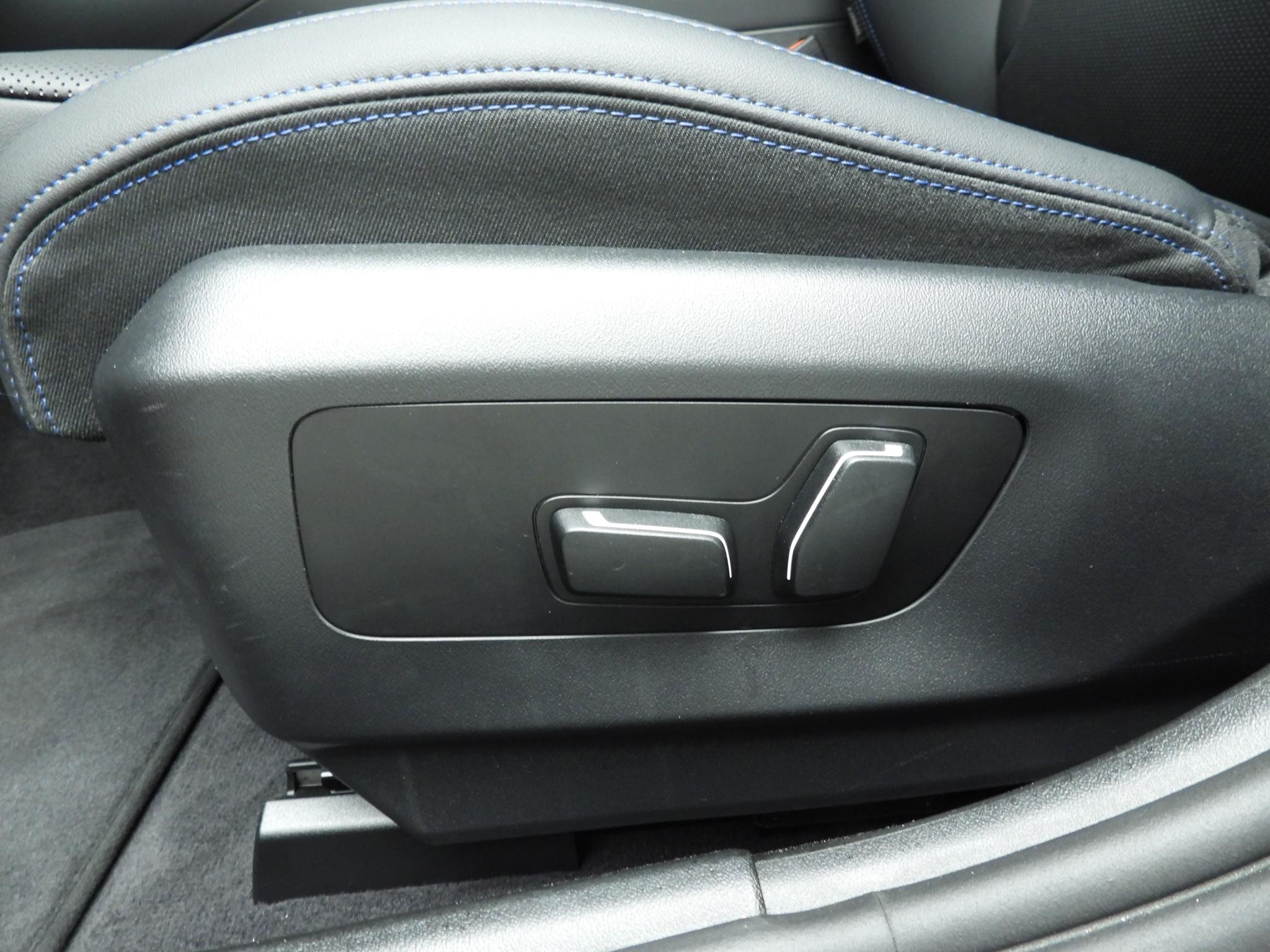 Hoofdafbeelding BMW i5