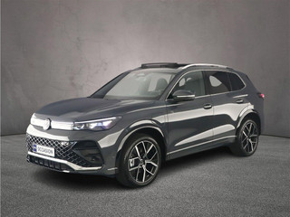 Volkswagen Tiguan R-Line Edition 1.5 TSI eHybrid 272pk DSG Automaat Trekhaak, Panoramadak, Adaptive cruise control, Achteruitrijcamera, Navigatie, Elektrische achterklep