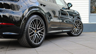 Porsche Cayenne Porsche Cayenne 3.0 S E-Hybrid SportDesign | InnoDrive | Head-up | Panoramadak | Soft-Close | BOSE Sound | Achterasbesturing - afbeelding nr 19