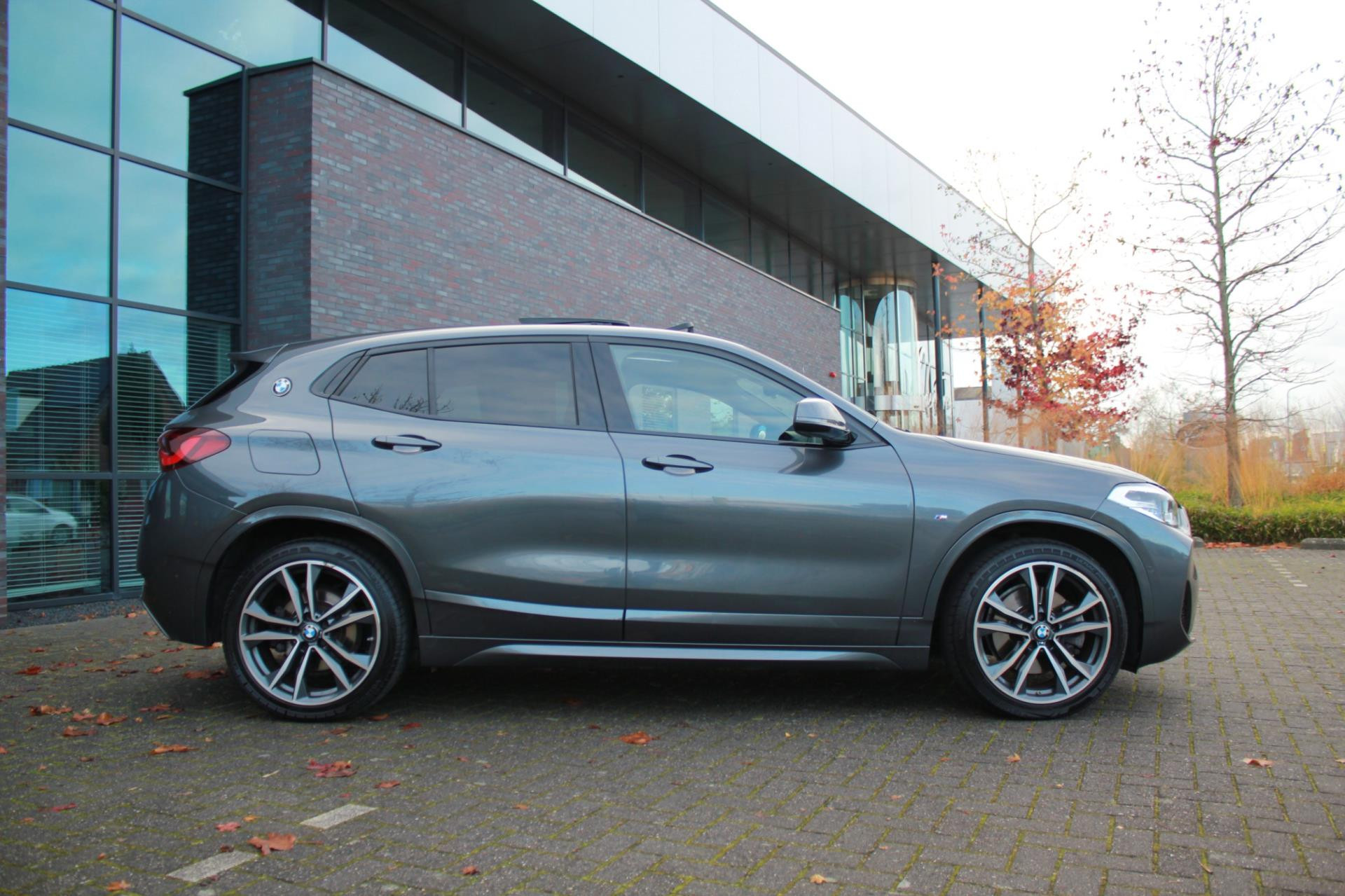Hoofdafbeelding BMW X2