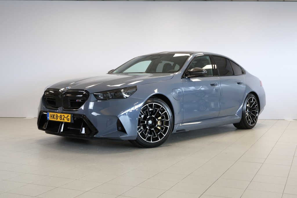 Hoofdafbeelding BMW M5