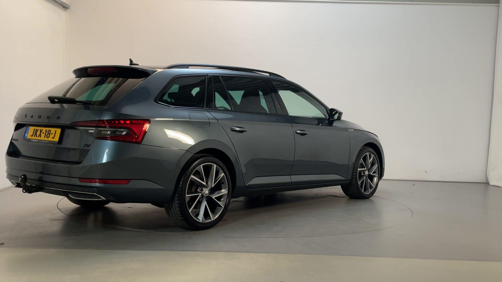 Hoofdafbeelding Škoda Superb