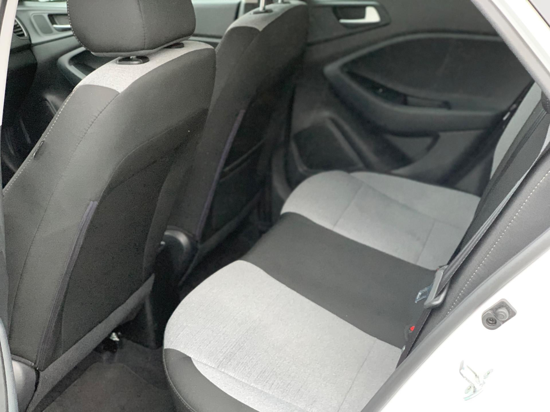 Hoofdafbeelding Hyundai i20