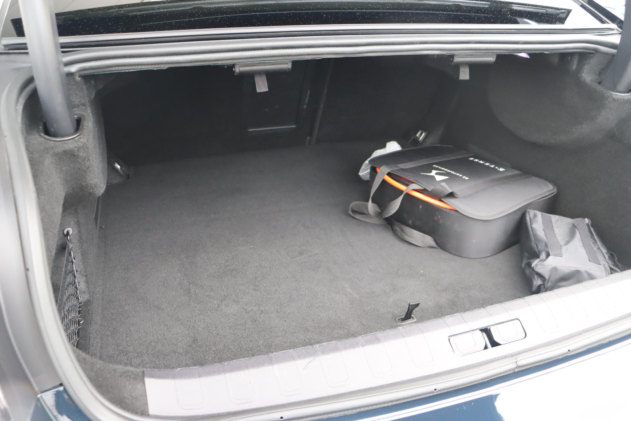 Hoofdafbeelding DS DS 9