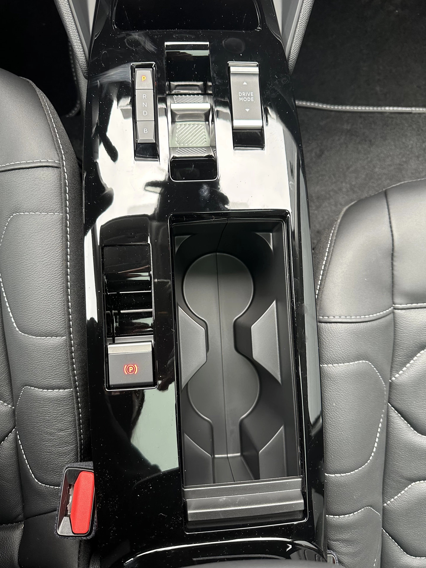 Hoofdafbeelding Citroën ë-C4 X