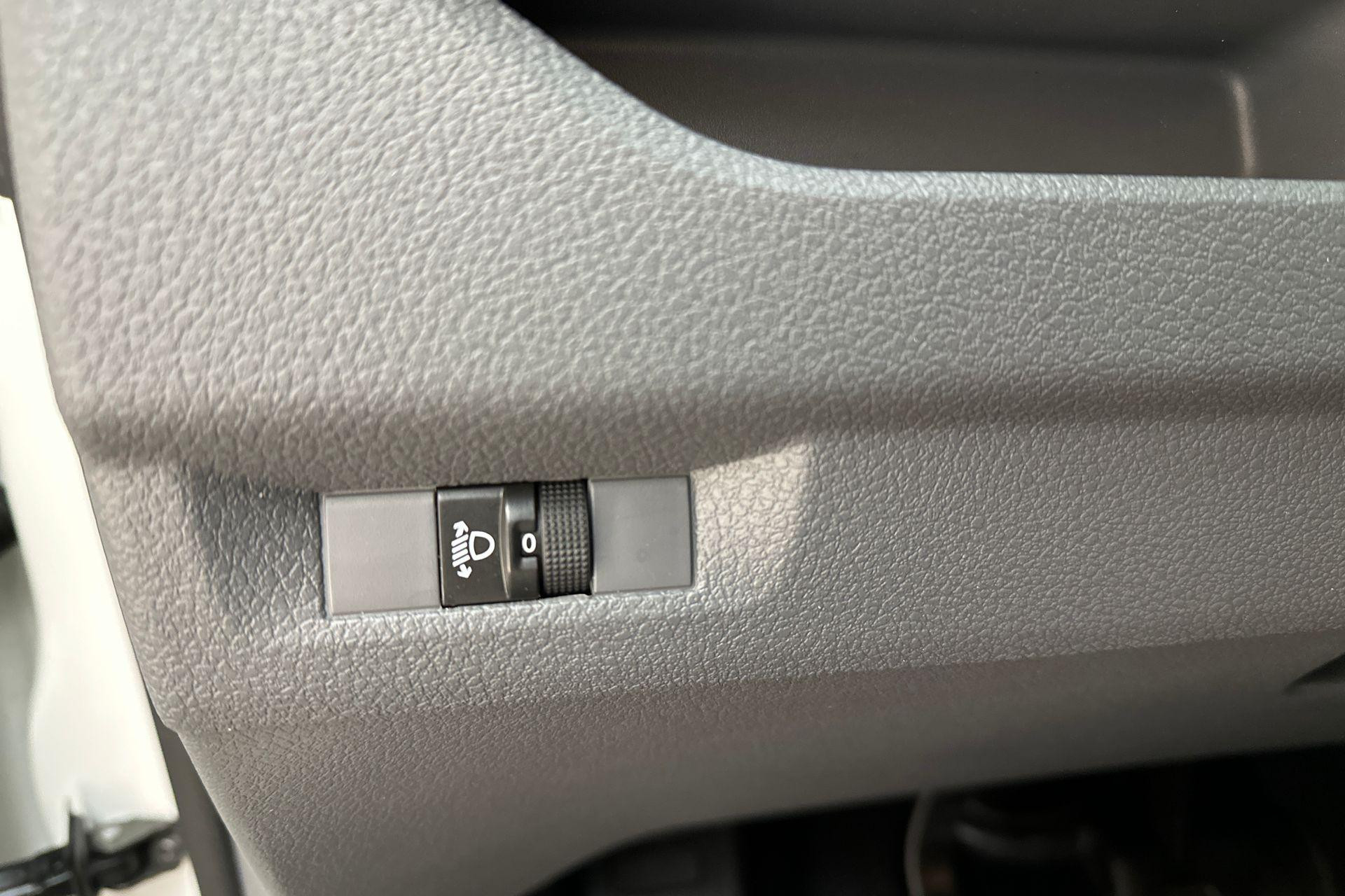 Hoofdafbeelding Peugeot Traveller