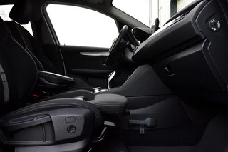 BMW 2 Serie BMW 2 Serie Active Tourer 220i Executive Edition Rijklaarprijs-Garantie 1e Eigenaar Navigatie Led Sport Interieur Head-Up - afbeelding nr 15