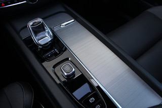 Volvo XC60 Volvo XC60 2.0 T6 Plug-in hybrid AWD Plus Black Edition | Panoramadak | H&K | 360 camera | Winterpack - afbeelding nr 31