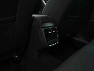 Škoda Kamiq Škoda Kamiq TSI 110PK Ambition / CARPLAY / CLIMAT CONTROL / PARK. SENSOREN / CARSELEXY - afbeelding nr 24