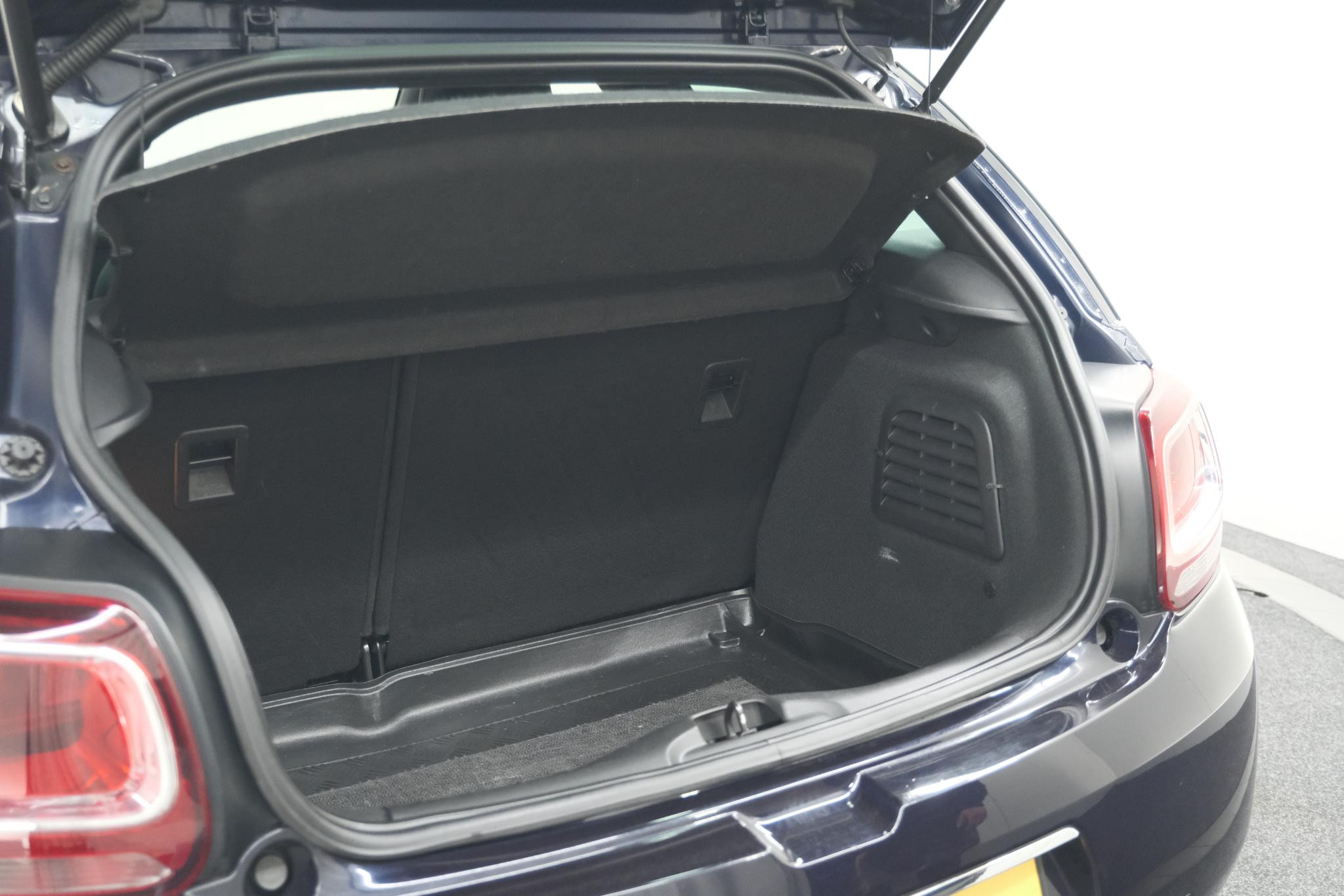 Hoofdafbeelding DS DS 3