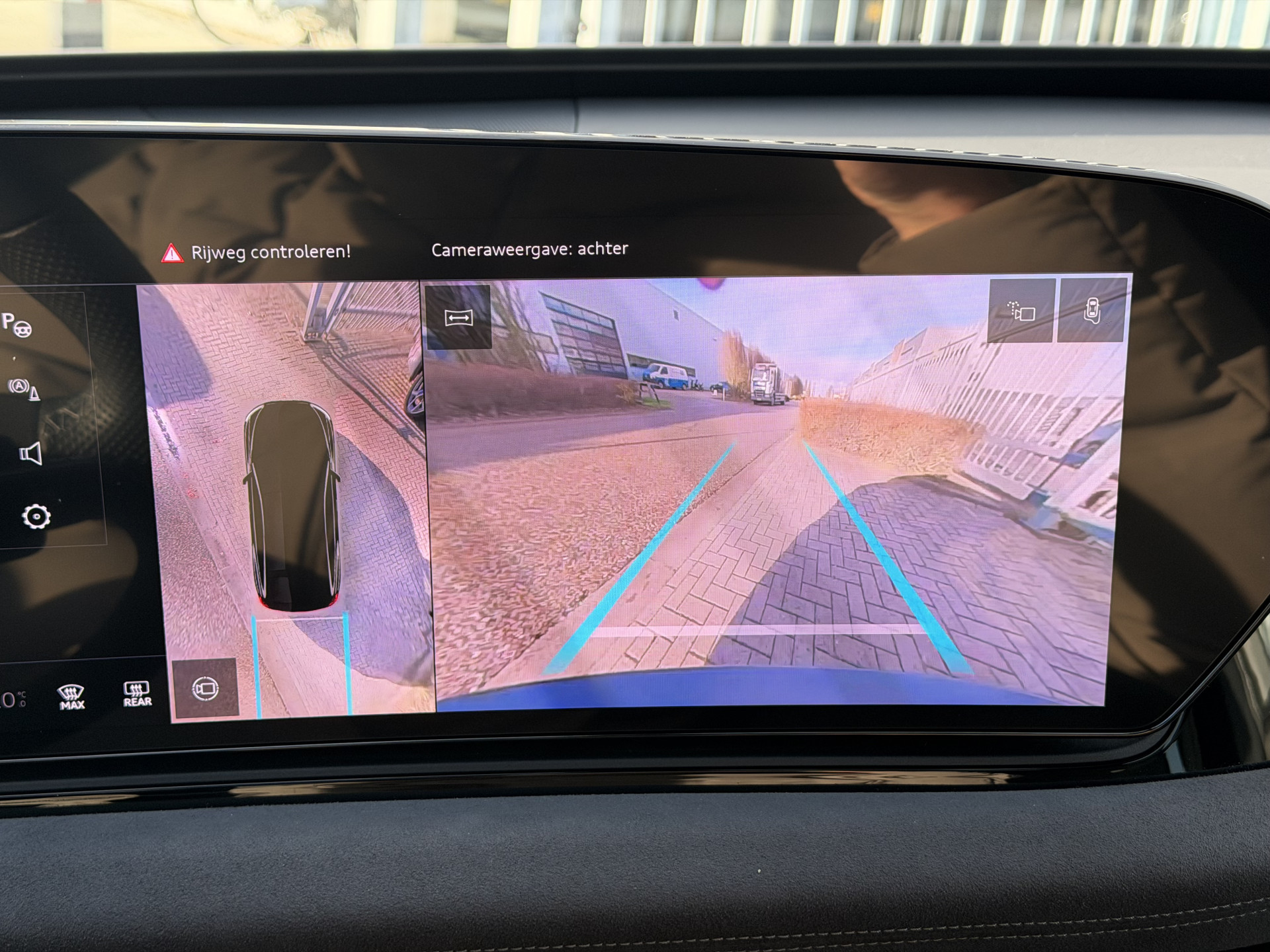 Hoofdafbeelding Audi A6 Avant e-tron