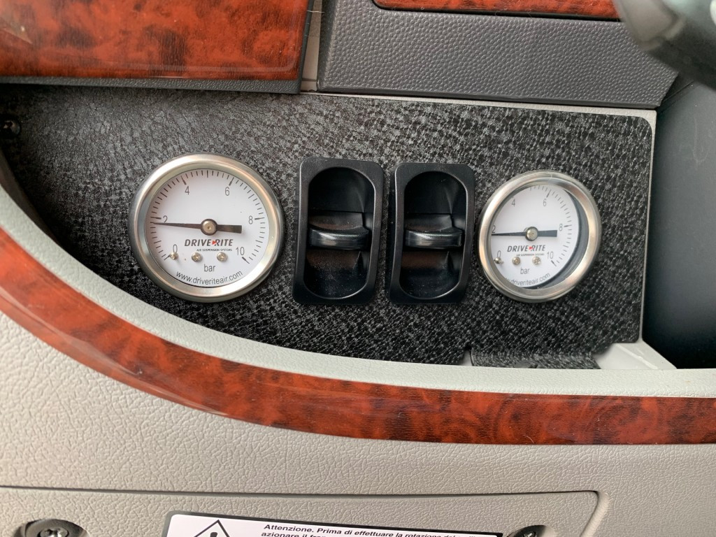 Hoofdafbeelding Roller Team T-line 255 Airco 6x Slaappl. 5 Gordels