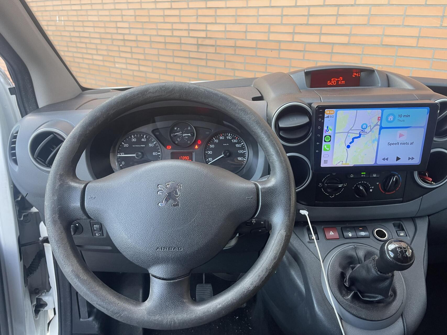 Hoofdafbeelding Peugeot Partner