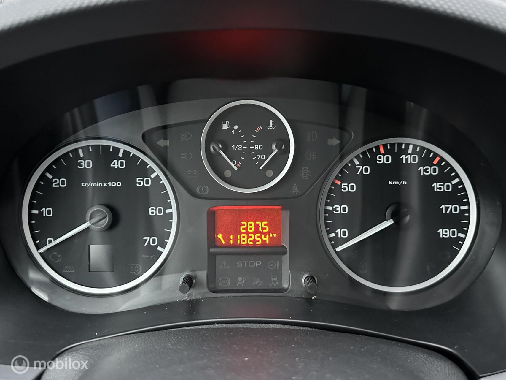 Hoofdafbeelding Peugeot Partner